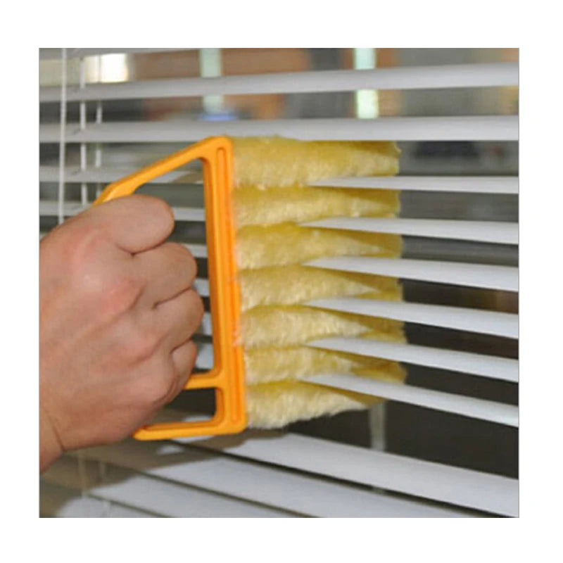 Blades window cleaner
